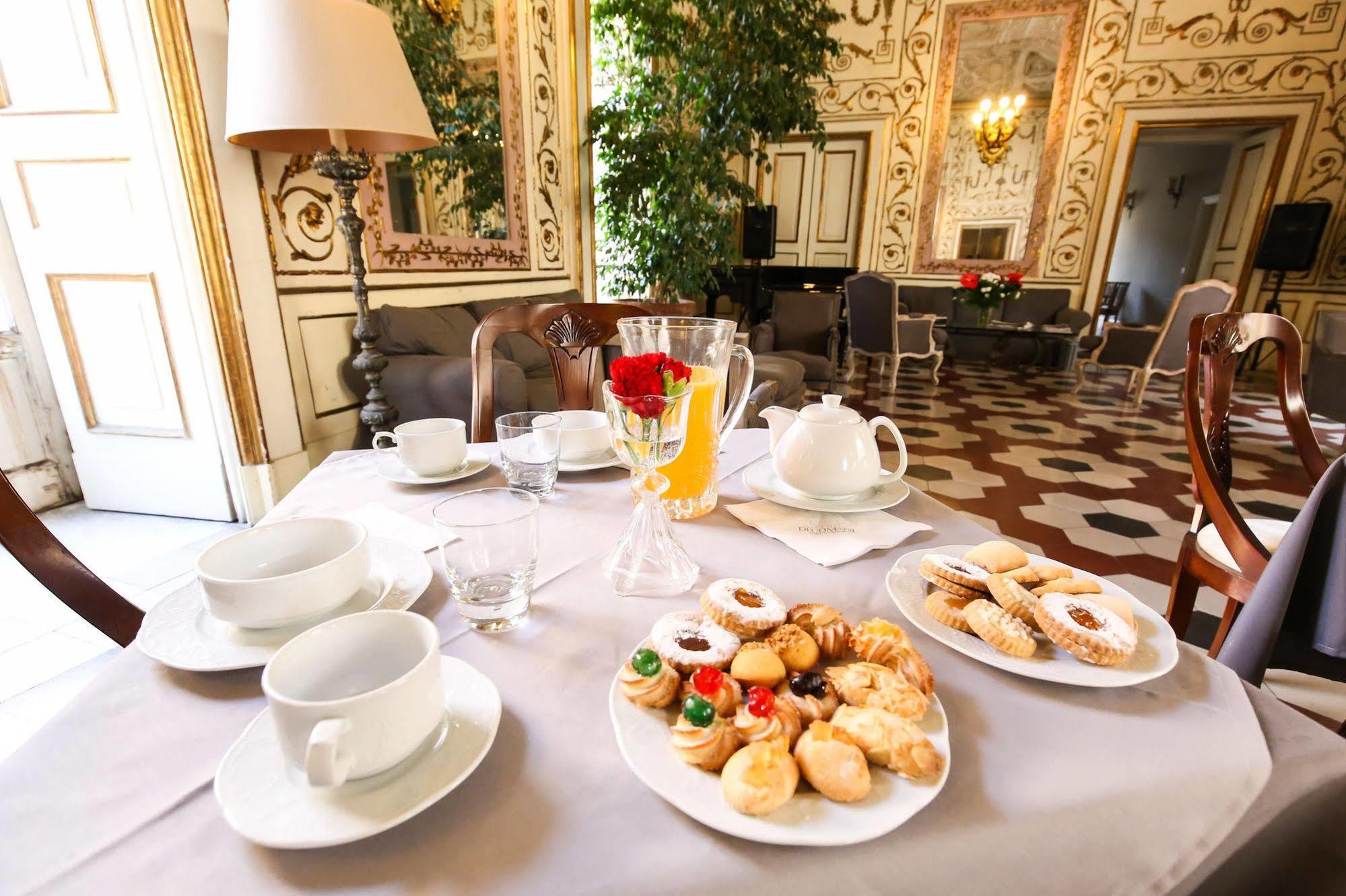 那不勒斯 Palazzo Riario Sforza酒店 外观 照片