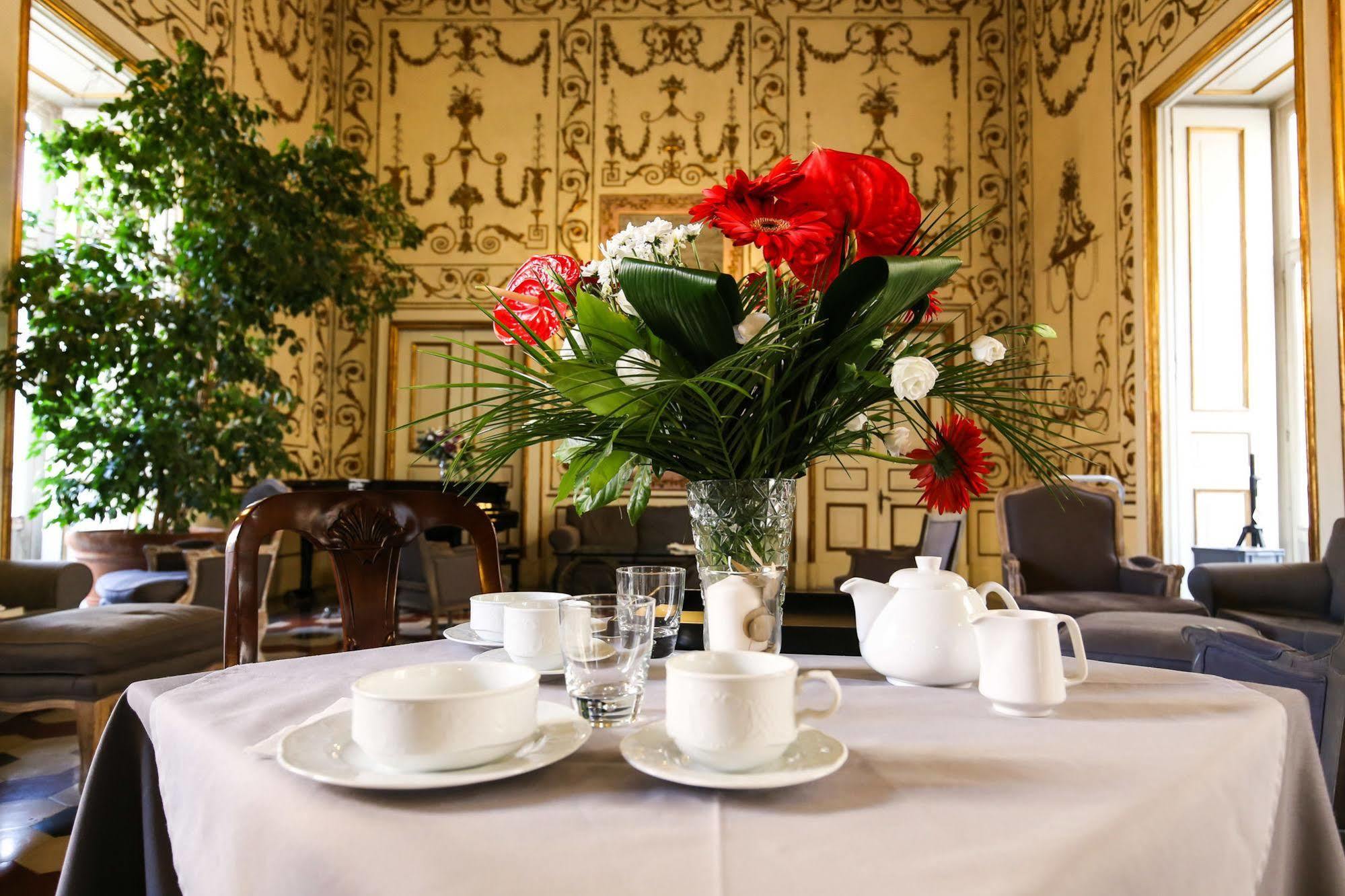 那不勒斯 Palazzo Riario Sforza酒店 外观 照片